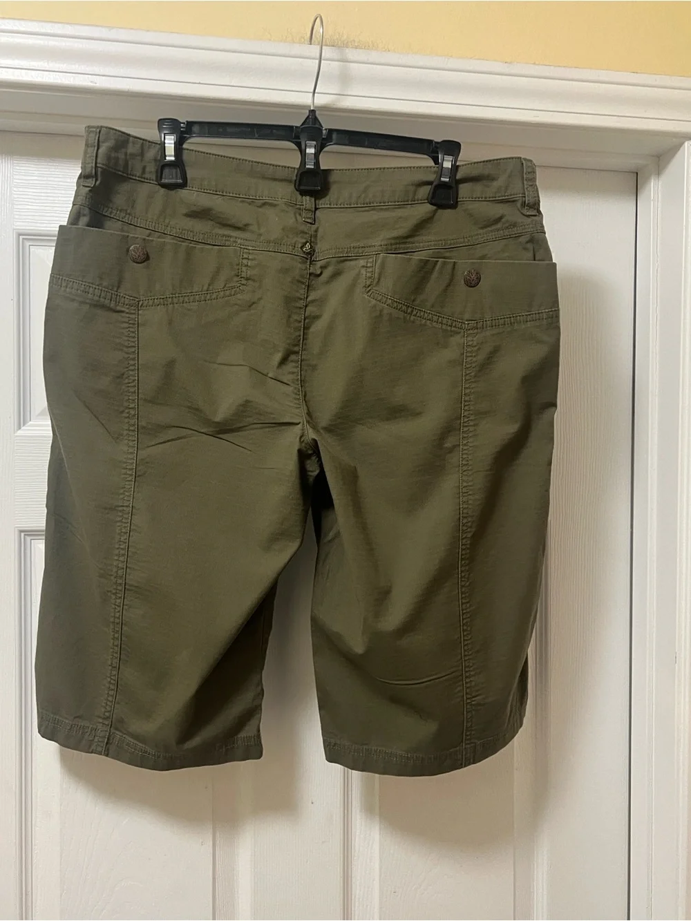 Prana Women’s Olive Green Cargo Shorts